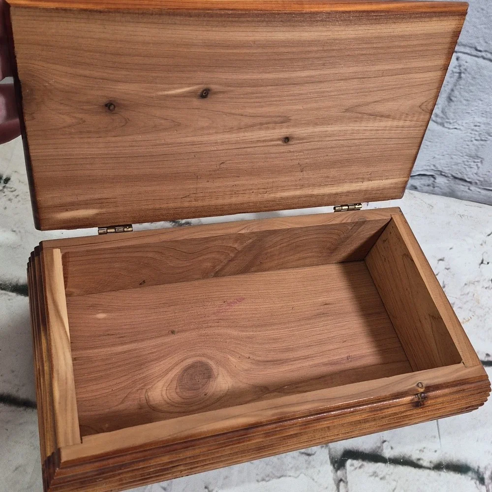 Vintage Cedar Wood Keepsake Trinket Box Sailboat Scene‎ Reno Nevada